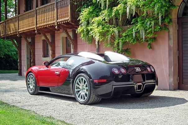 Der Nachfolger des Bugatti Veyron soll noch stärker und schneller werden. Foto: Bugatti/ dpp-AutoReporter